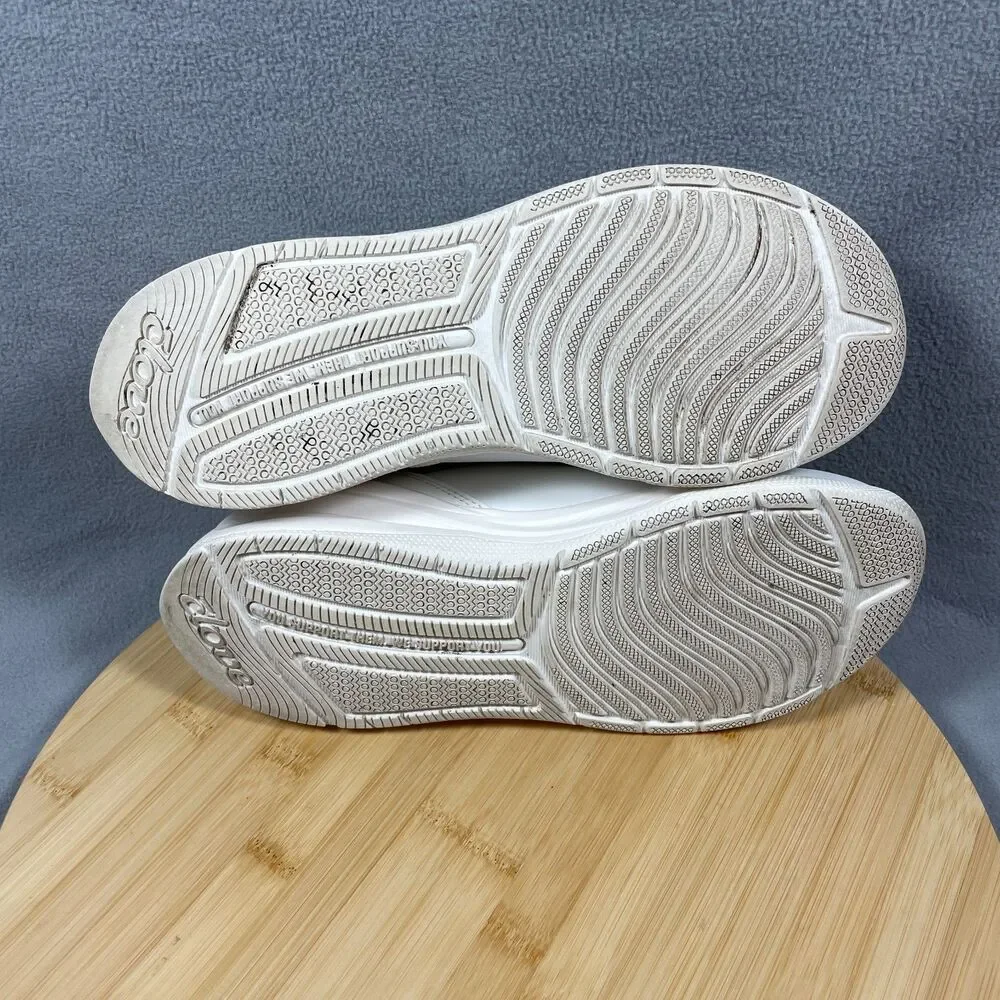Clove Aeros Womens Size 8 White Athletic Walking Nursing Shoes Sneakers Comfort